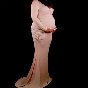 Pink Shimmer Maternity Gown for Photoshoots